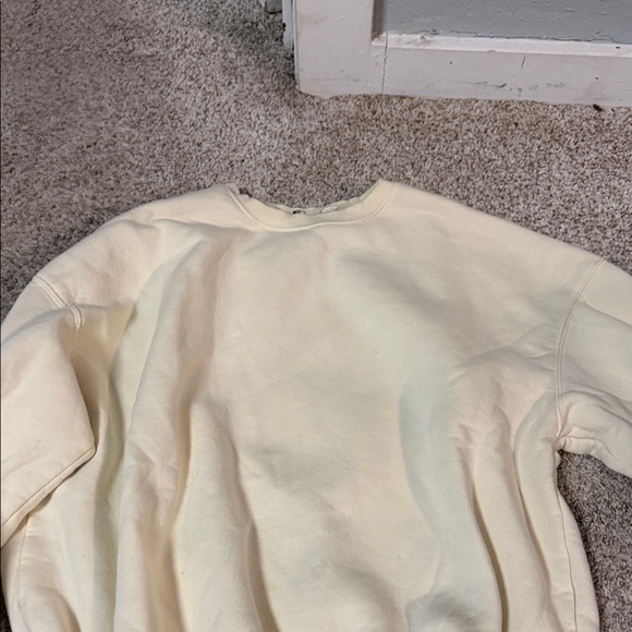 Elegant Cream Women's Crew Neck Sweater - Picture 1 of 1